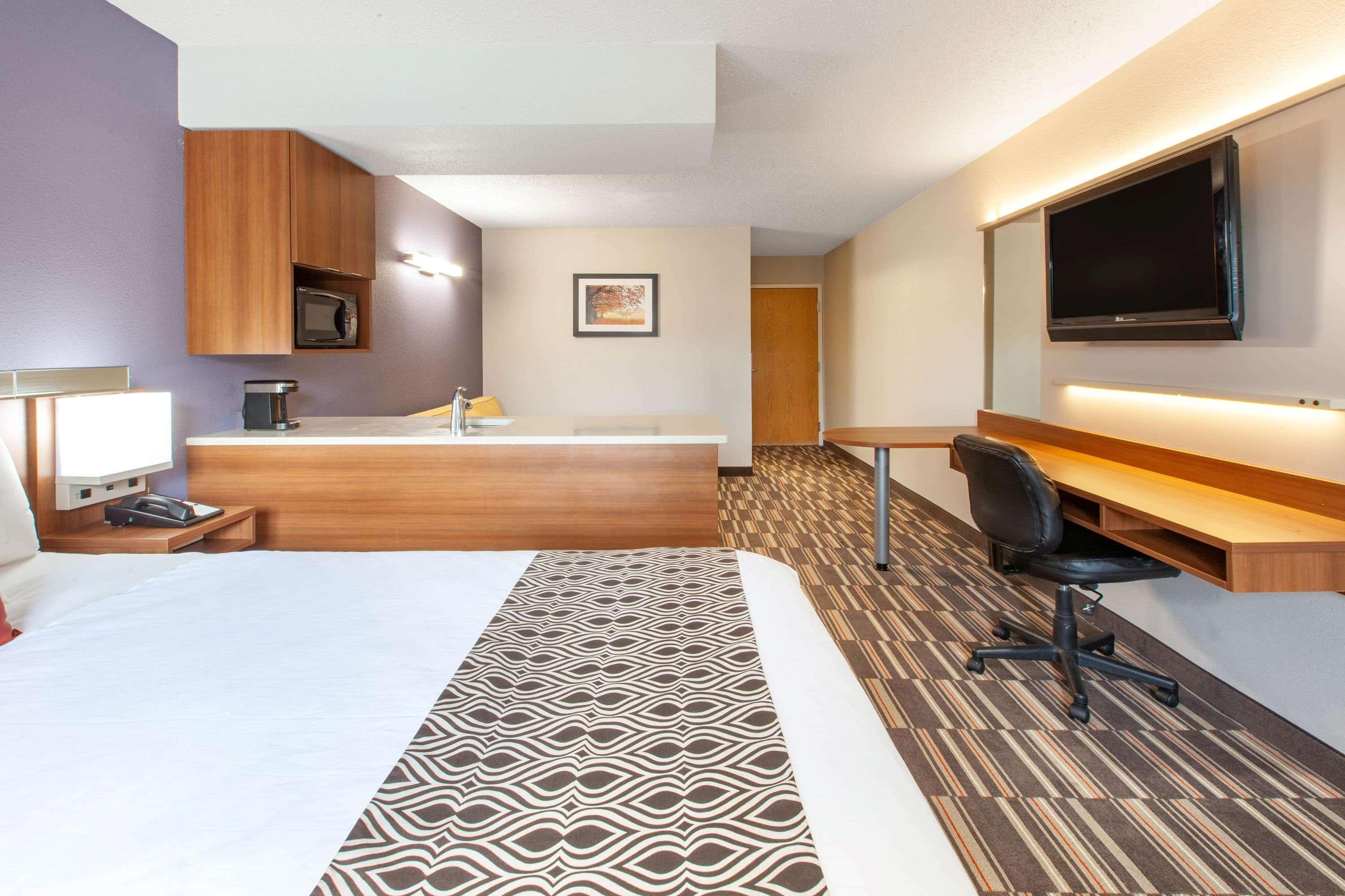 Microtel Inn & Suites By Wyndham Pittsburgh Airport Robinson Township  Exterior photo