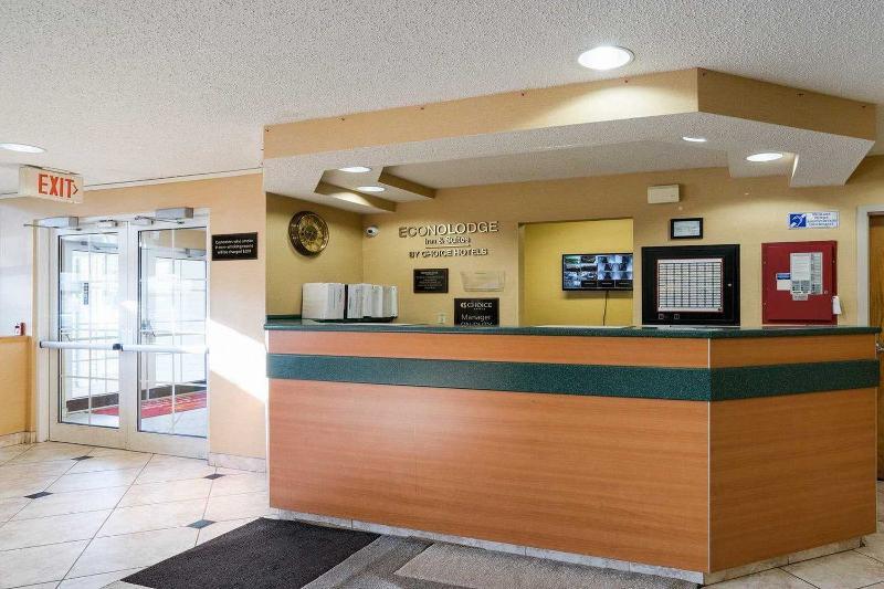 Microtel Inn & Suites By Wyndham Pittsburgh Airport Robinson Township  Exterior photo